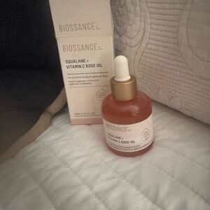 Biossance Squalane + Vitamin C Rose Oil - Soft Pink